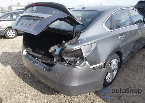 2015 Nissan Altima 2.5 Sv z USA, uszkodzony, nr VIN 1N4AL3AP5FC460275